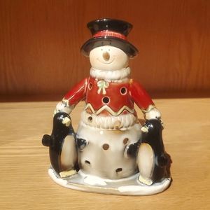 Snowman figurine for tea candle decoration